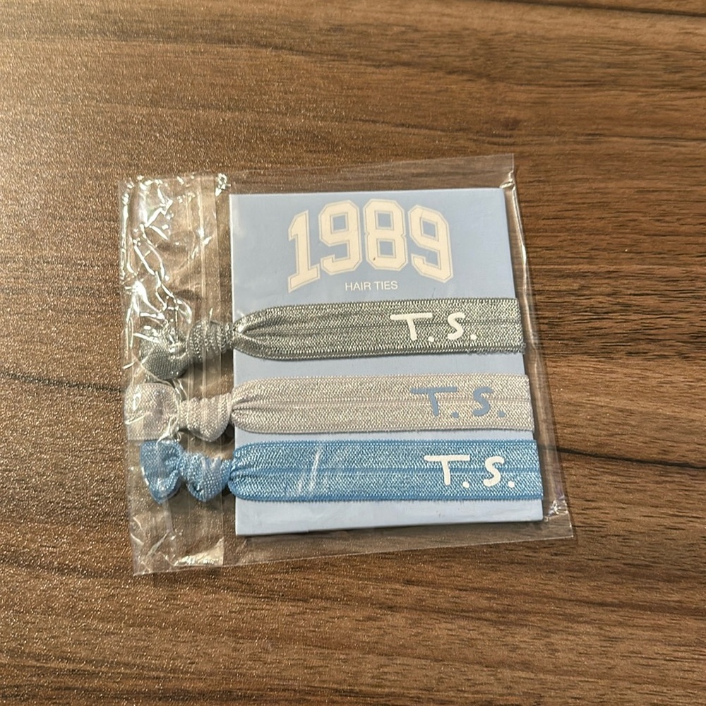 Taylor Swift Hair Ties